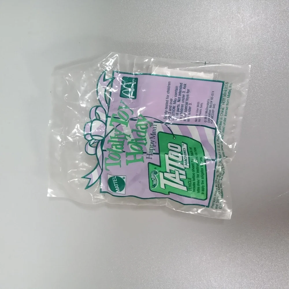 Vintage 1993 McDonalds Hot Wheels Tattoo Machines Green Alligator Happy Meal Toy